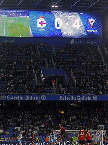 El Mirandés golea al Deportivo (69)