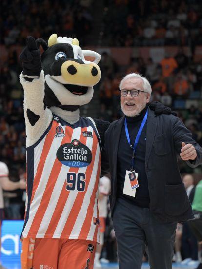 El Leyma Básquet Coruña tropieza con el Joventut (11)