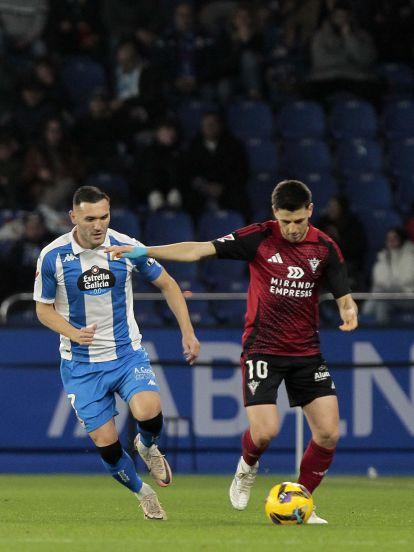 El Mirandés golea al Deportivo (6)