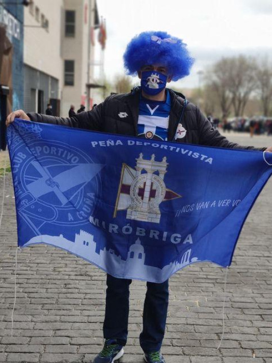 Aficionados del Depor en Matapiñonera @Alfaqui (4)
