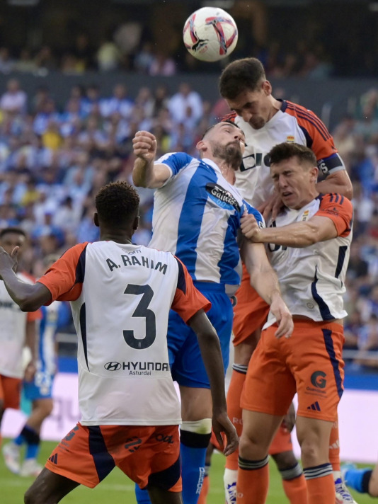 Debut del Depor ante el Oviedo @Javier Alborés (35)
