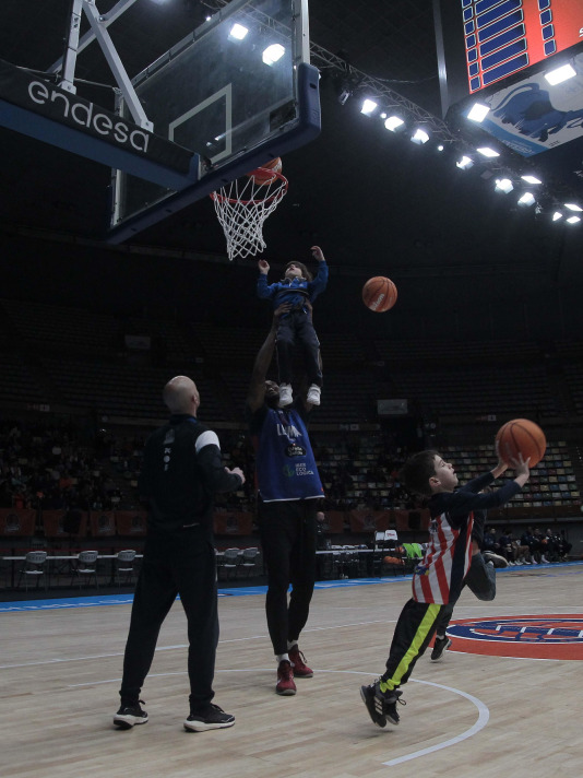 Entrenamiento a puerta abierta del Leyma en el Colisuem @Quintana (16)
