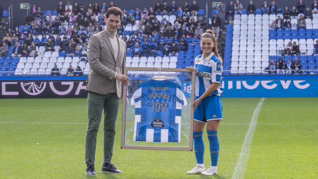 Millene celebra sus 100 partidos con el Dépor
