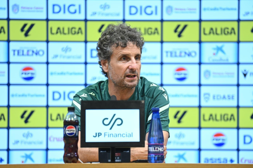 Imanol Idiakez, técnico del Cádiz, durante la rueda de prensa previa al partido contra el Dépor