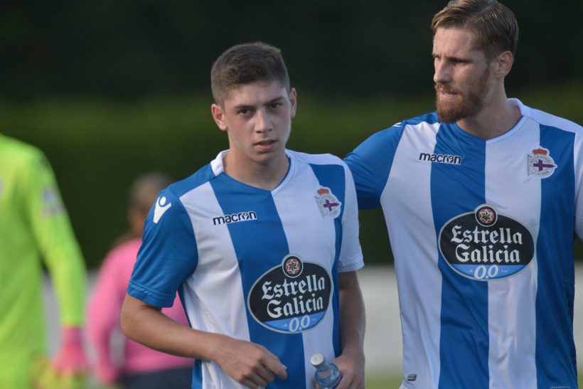 Fede Valverde y Albentosa, durante su etapa en el DeportivoFútbol Primera DivisiónPretemporada 2017/2018Racing-Villalbés-Deportivo 0-2