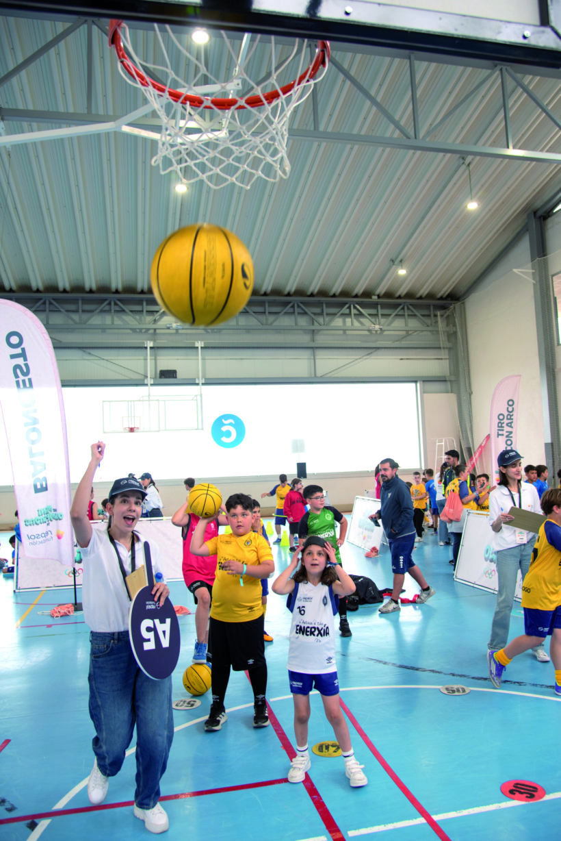 Escolares de A Coruña participan en las distintas actividades dentro del marco de la iniciativa ‘Activa tu energía’