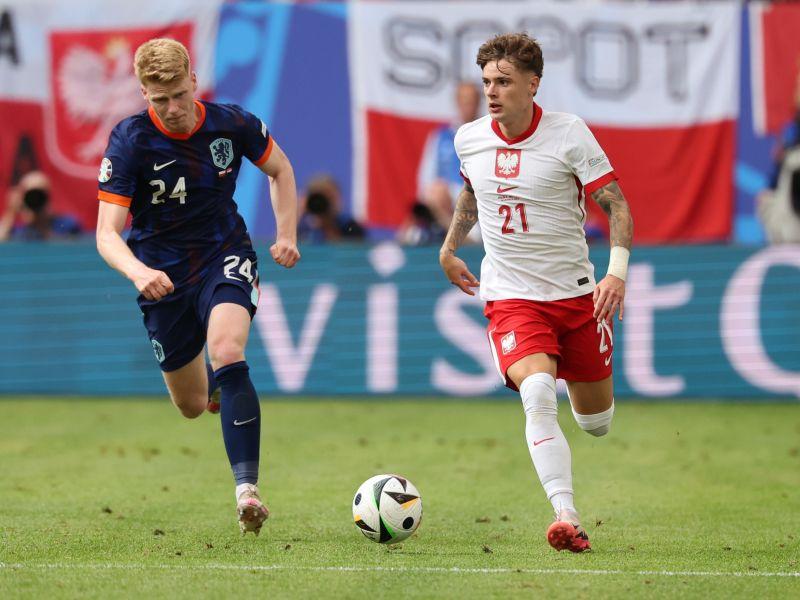 Polonia