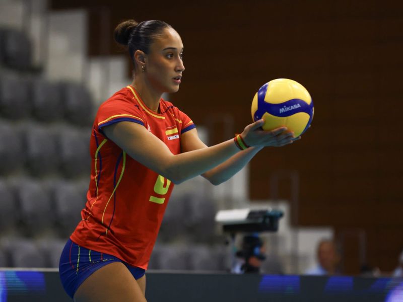 Inu00e9s Losada