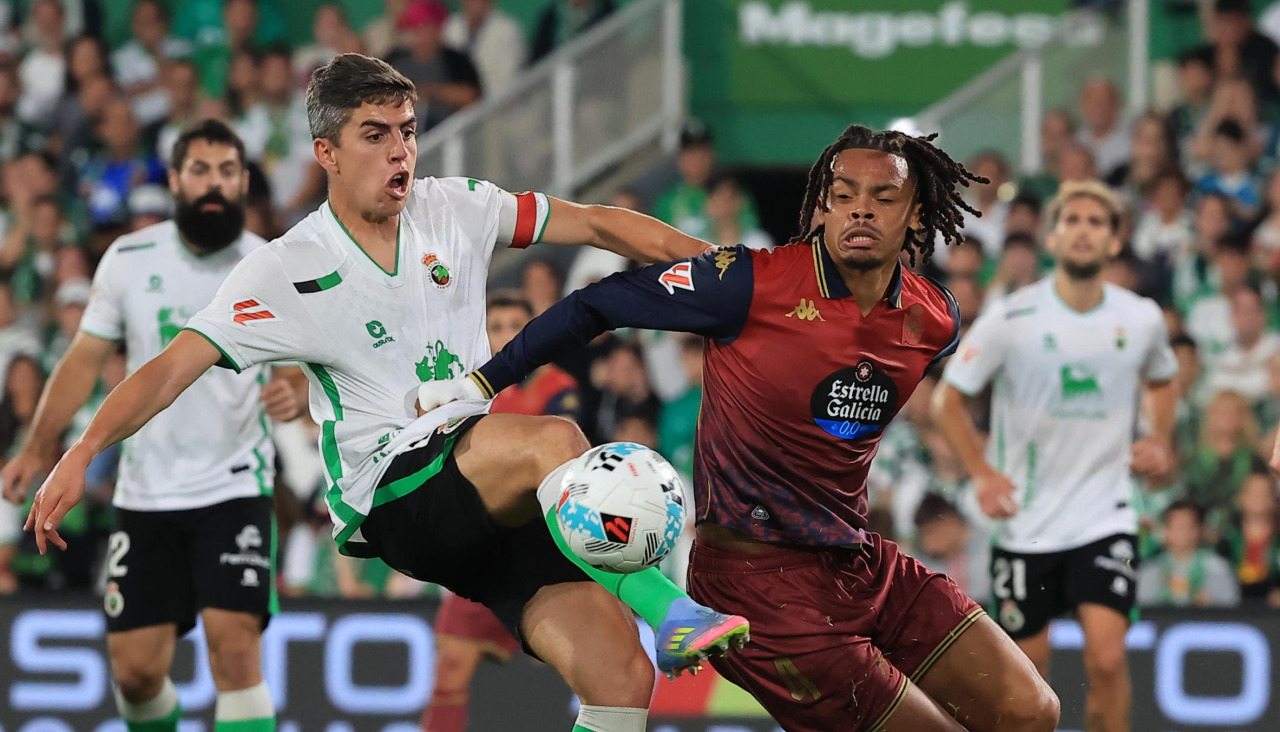 Lucas Noubi, en el Racing de Santander-Deportivo