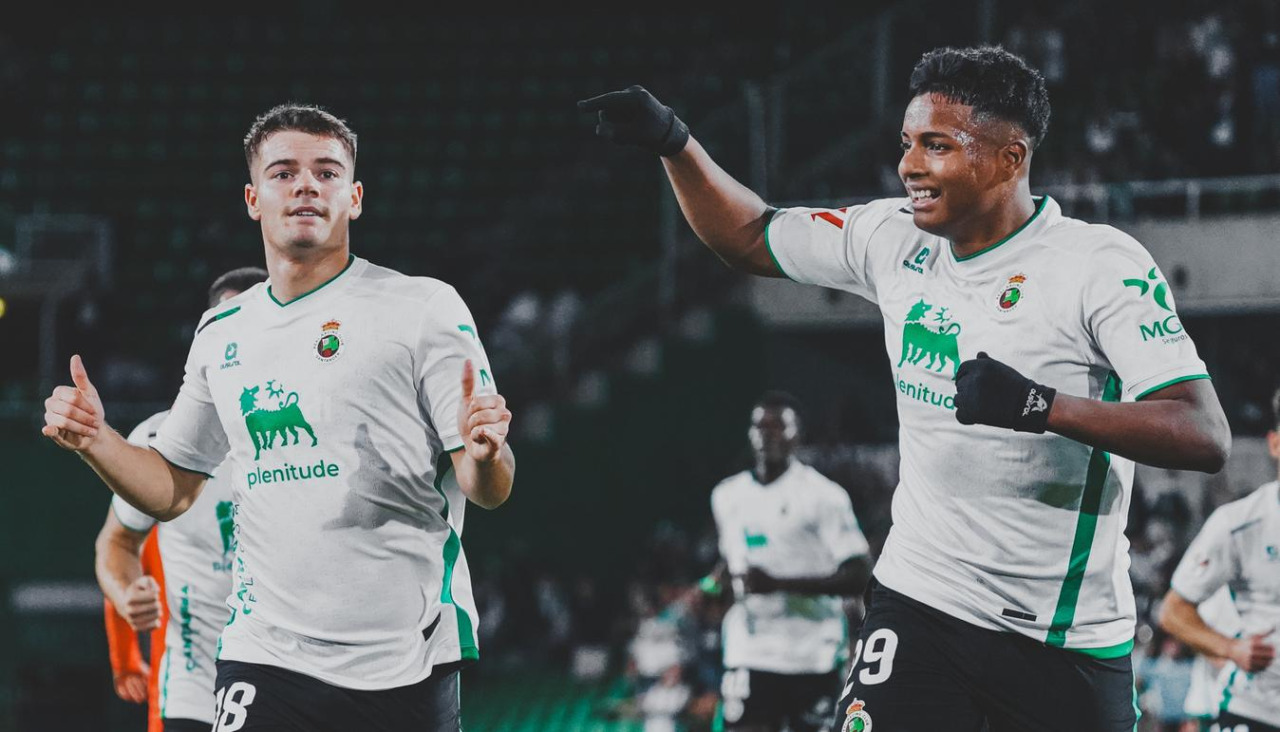 Peio Canales y Jéremy Arévalo, bajas en el Racing de Santander por compromisos internacionales