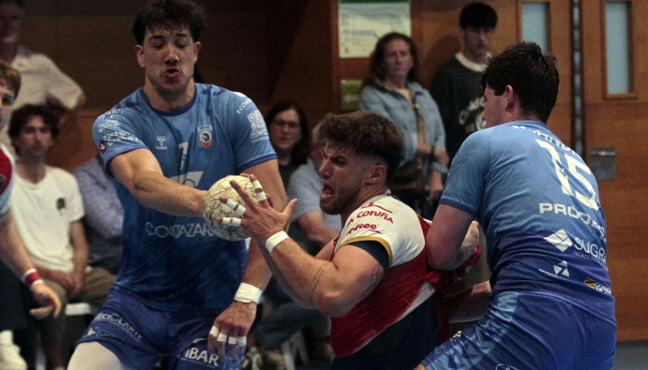 Imagen del partido que el Zaragoza y el OAR libraron en la fase de ascenso de la pasada temporada