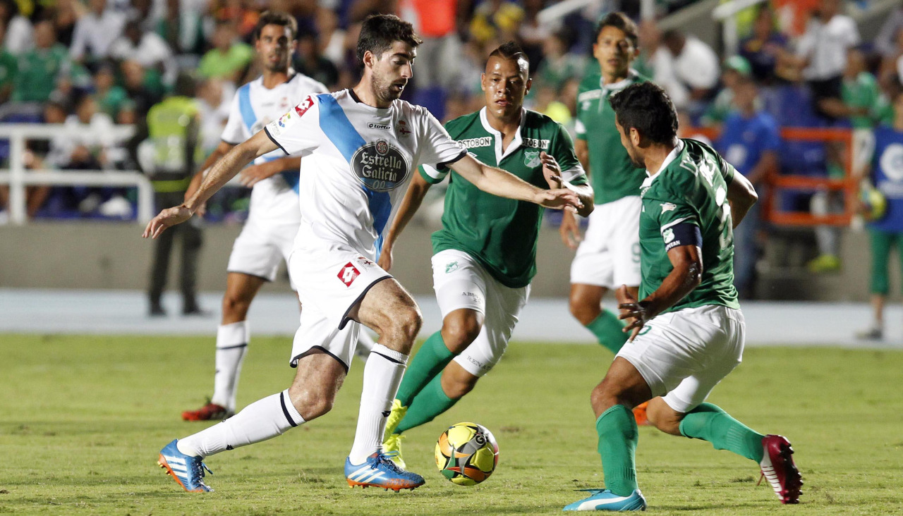 Arizmendi, en un lance del partido jugado por el Deportivo en Cali en julio de 2014