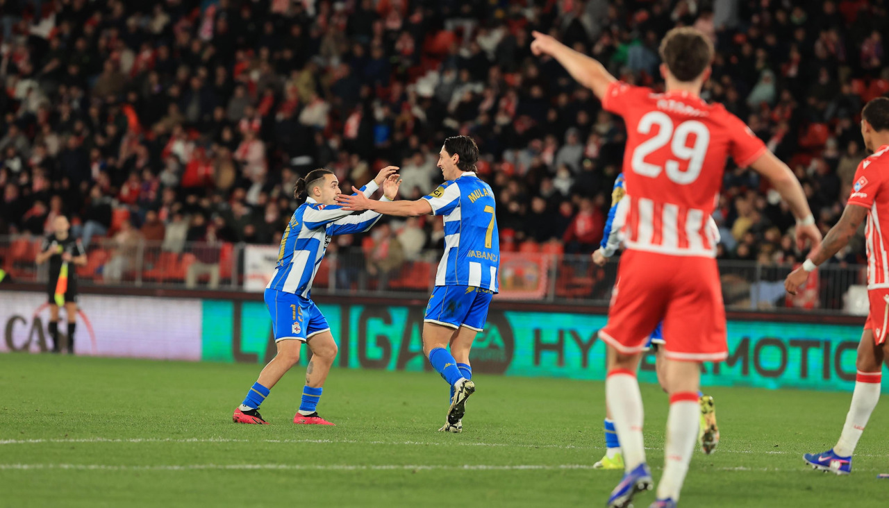 Mulattieri, felicitado tras marcar ante el Almería