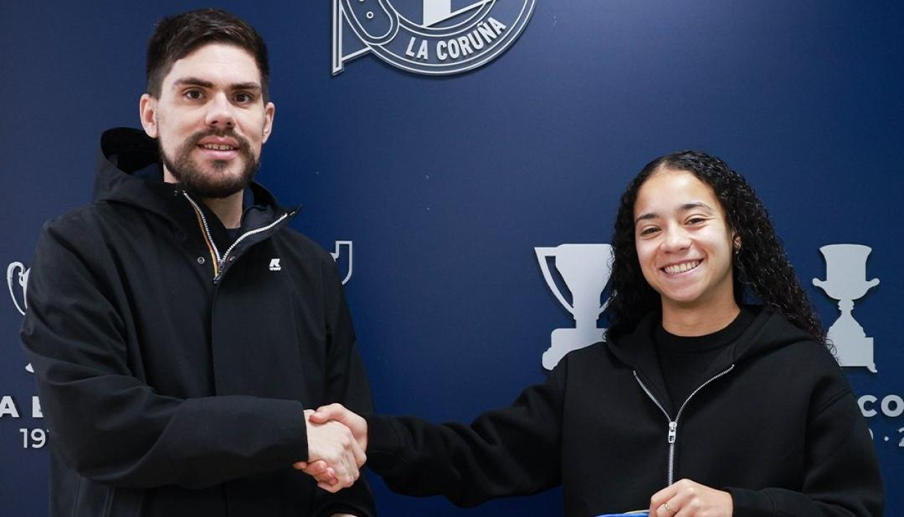Karla Bermejo, junto a Kevin Cabado