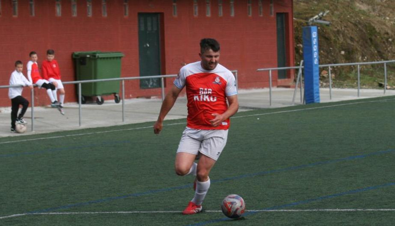 Pablo Vázquez, durante un partido con el Ozacesuras