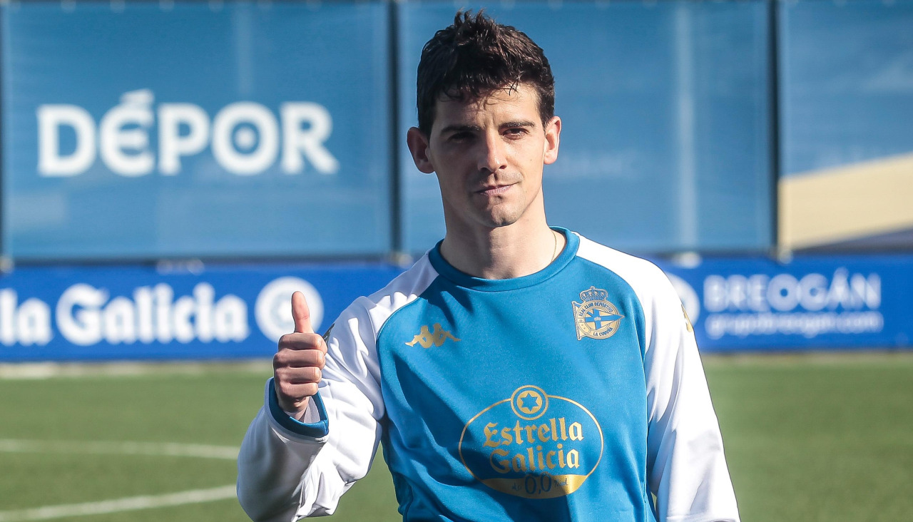 Riki Rodríguez, durante su presentación con el Deportivo