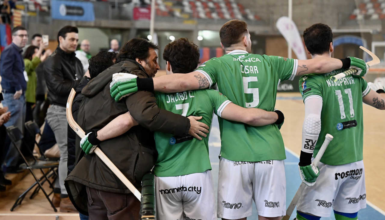 Cita solidaria, ánimo en las gradas y mucha tensión sobre la pista en el duelo entre primero y segundo