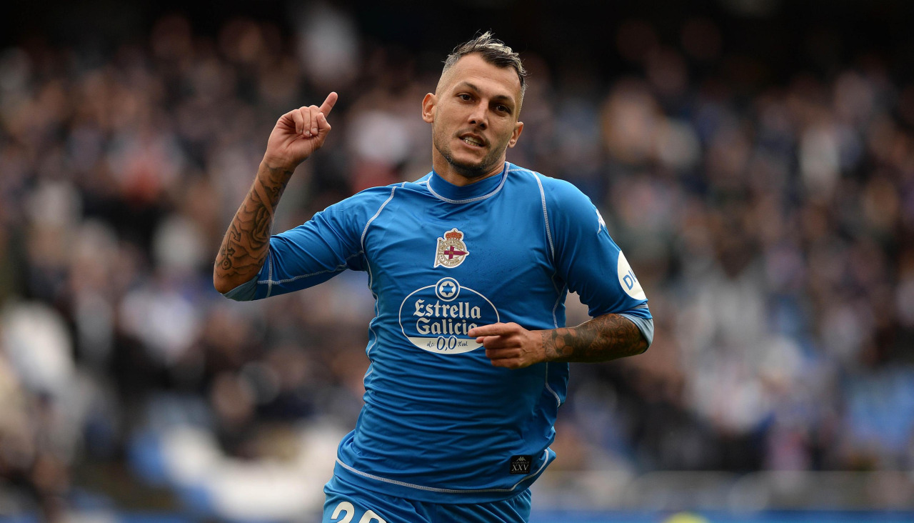 Stoichkov celebra su gol contra el Ceuta