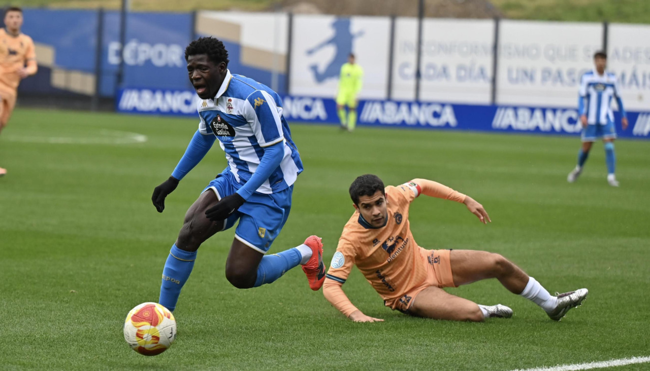 Mane durante el Fabril-Rayo Cantabria