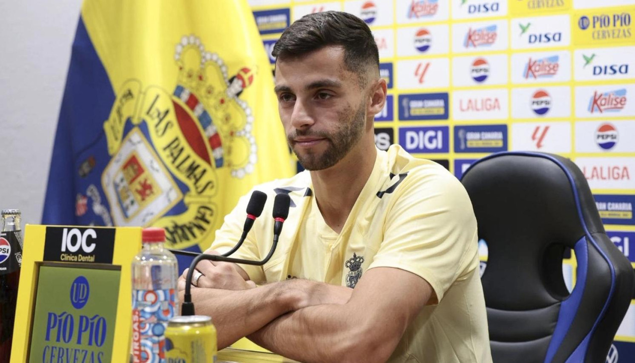 Enzo Loiodice, mediocentro de Las Palmas, durante la rueda de prensa que ofreció ayer