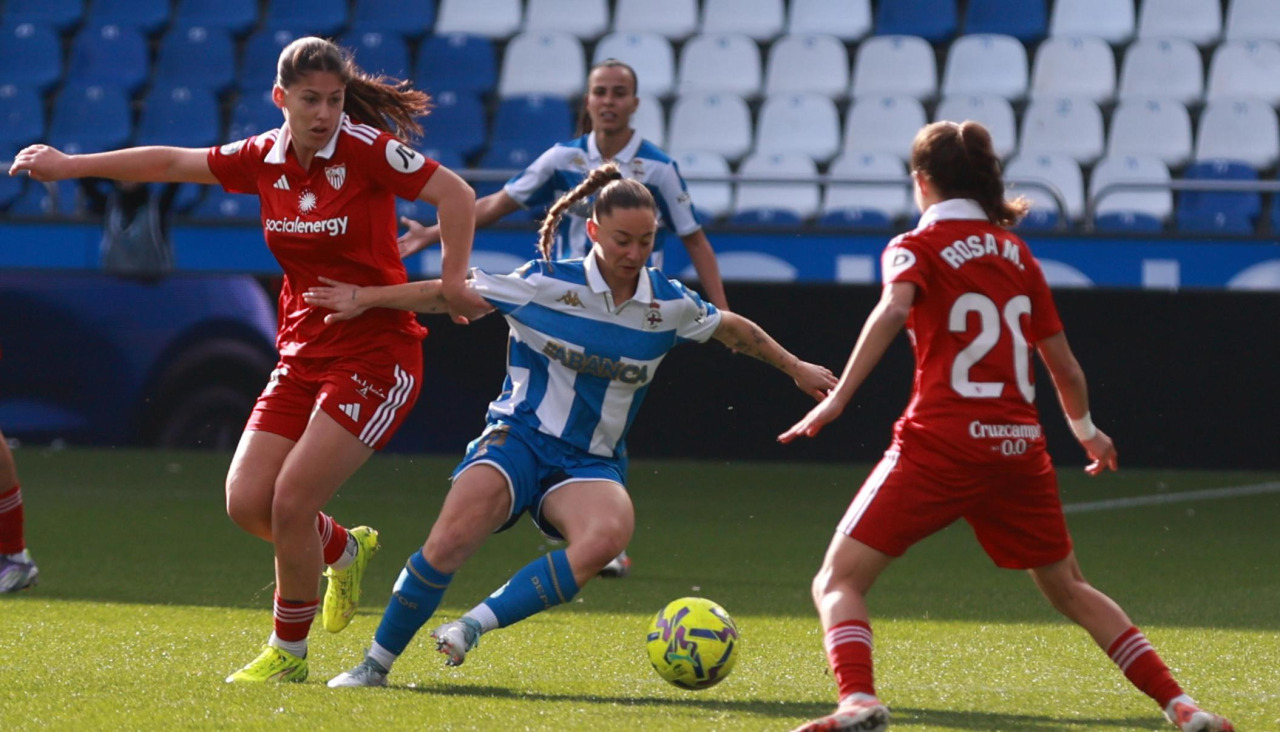 Ainhoa Marín en el encuentro ante el Sevilla, último disputado en Riazor