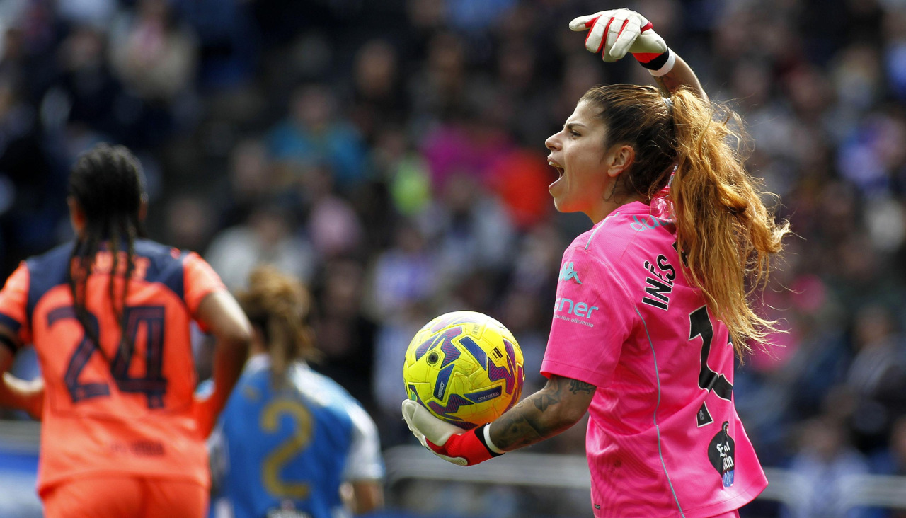 Inês Pereira en el encuentro entre Deportivo y Barcelona