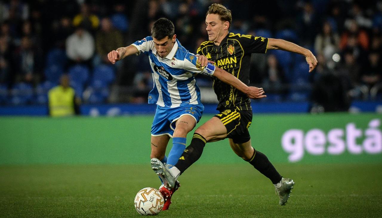 Diego Villares, en el duelo con el Zaragoza