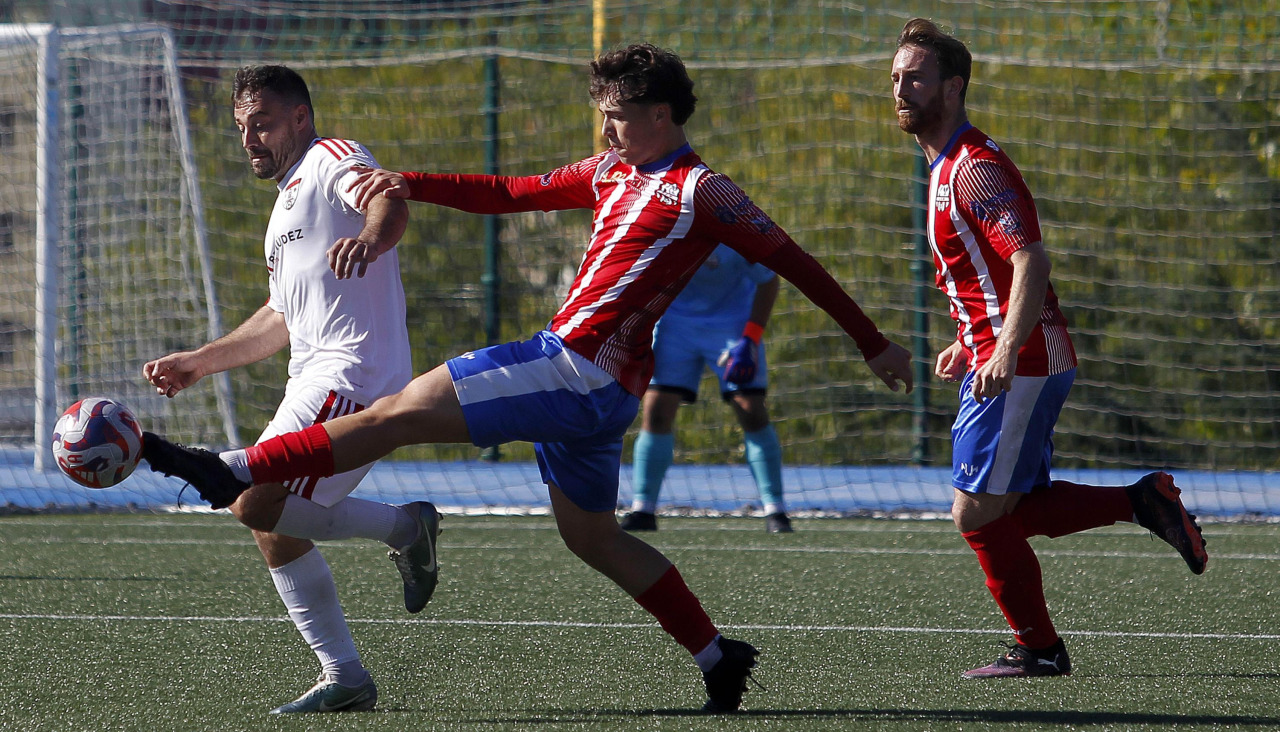 Sporting Meicende - Carral, en la primera vuelta