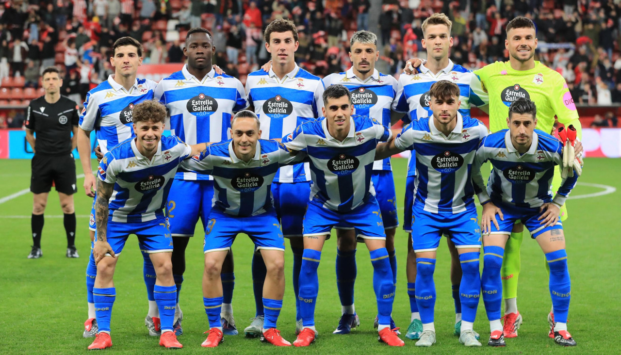 Once inicial blanquiazul en el Sporting-Deportivo