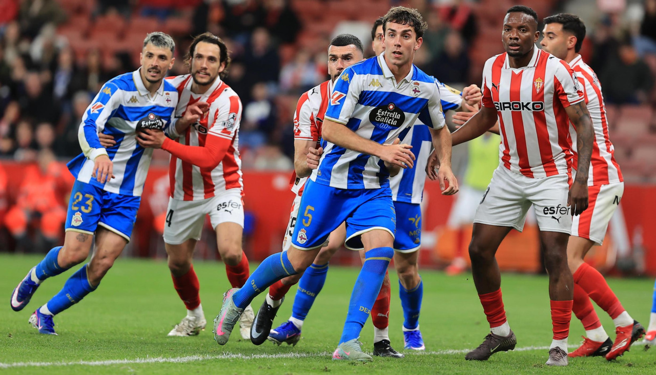 Dani Barcia, junto al sportinguista Otero, ex del Fabril