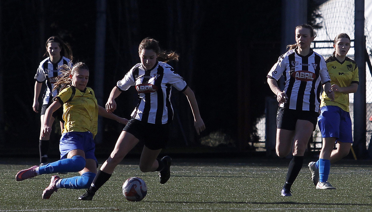Una acción del partido de octavos de final entre Victoria B y Orzán B