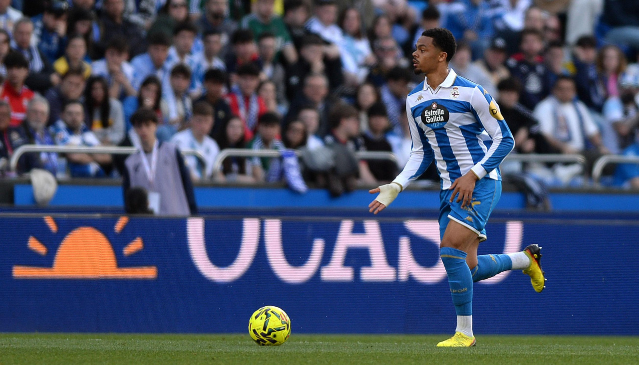 Noubi, en acción ante el Málaga