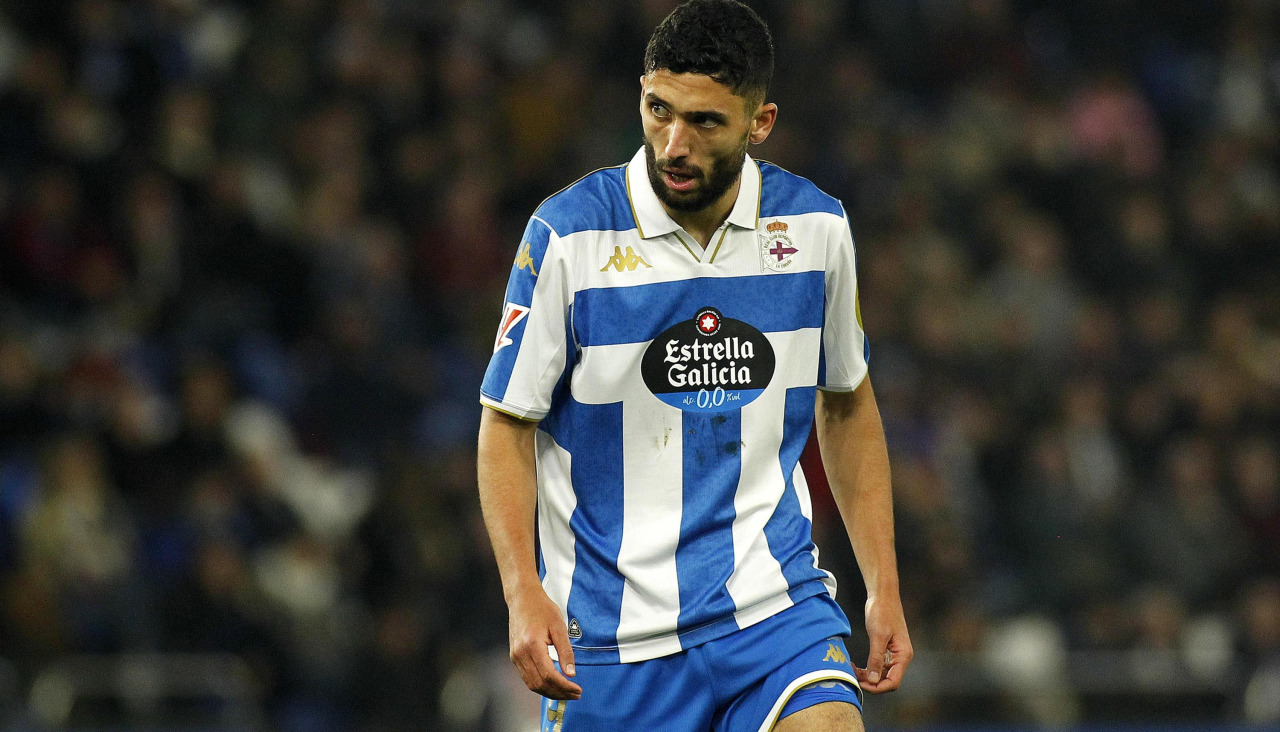 Zakaria Eddahchouri durante un partido en Riazor