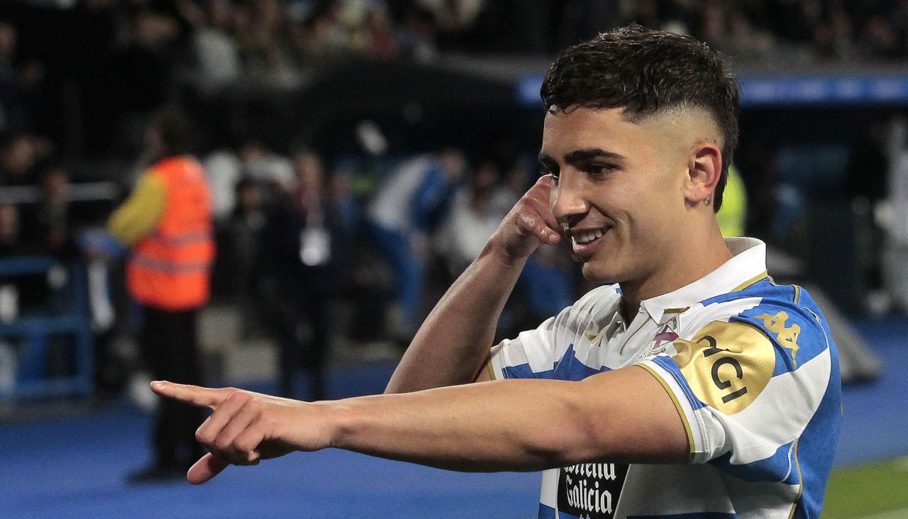 Yeremay Hernández celebra el tanto que suponía el 2-1 en el Deportivo-Mirandés