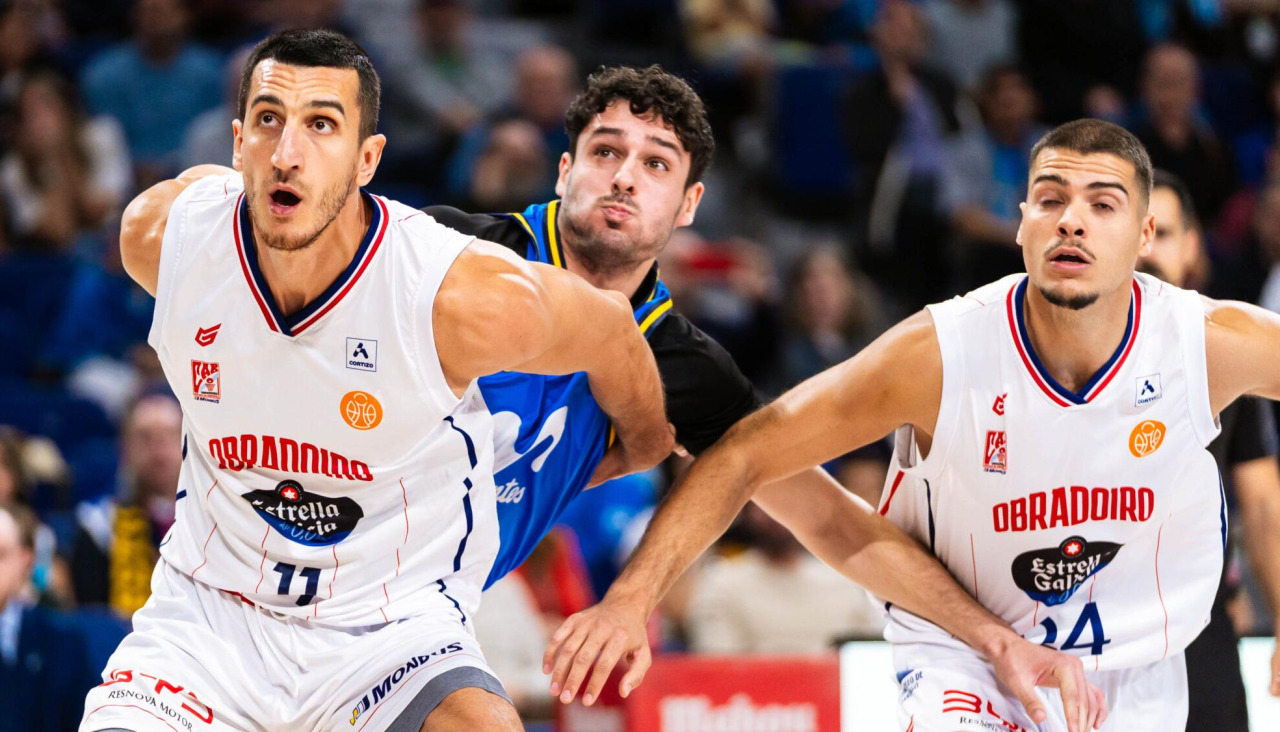 Imagen del partido de la primera vuelta entre el Estudiantes y el Obradoiro