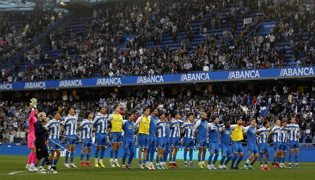 El estadio de Riazor, con una sensacional entrada ante el Málaga