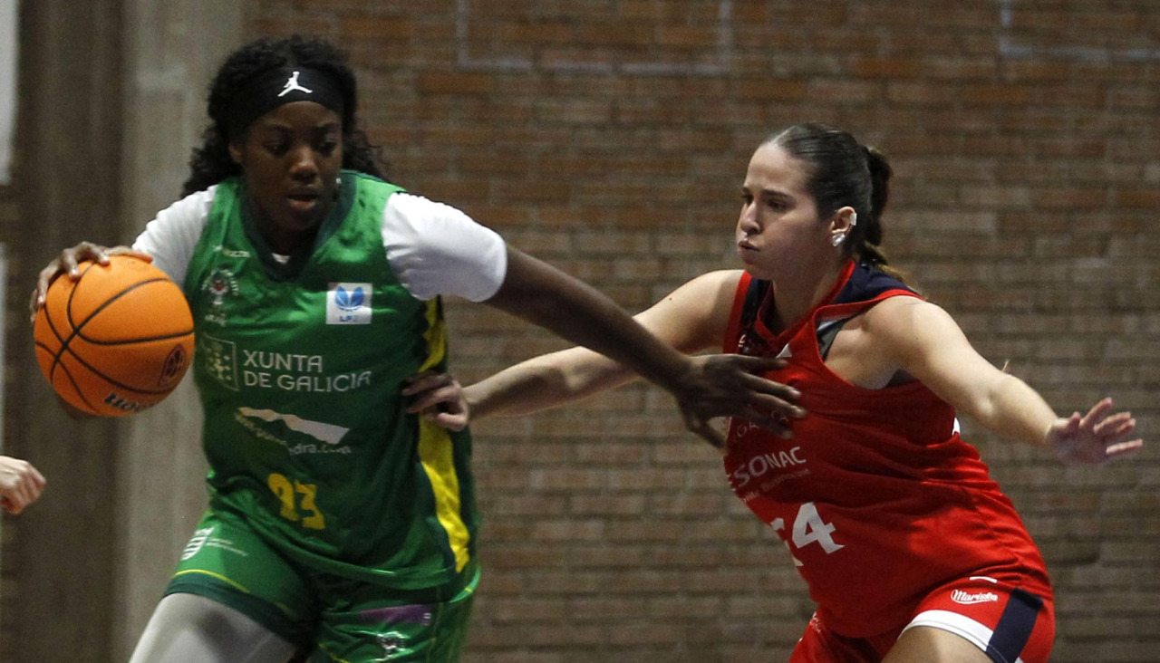 Sofía Arcos defiende a Naomi Lemongang (Arxil)