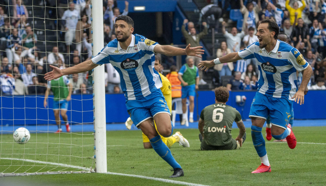 Zakaria Eddahchouri celebra con los brazos abiertos su gol ante el Leganés
