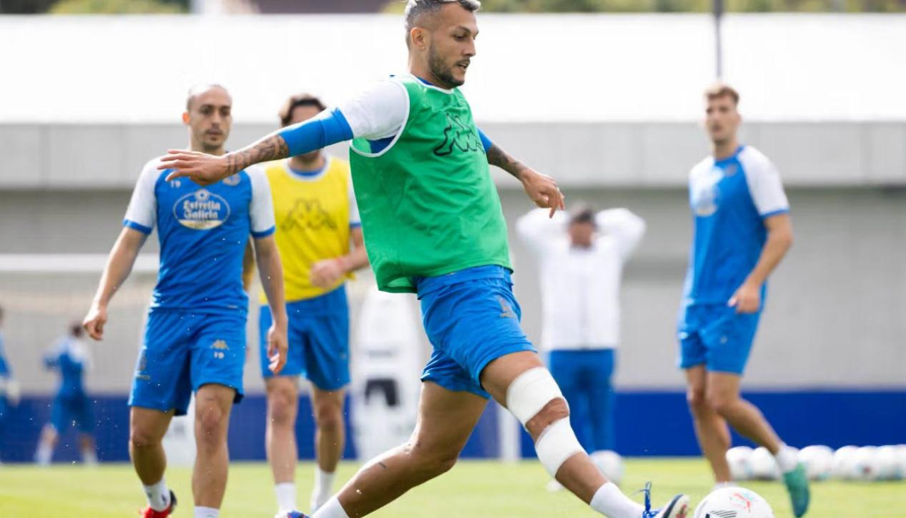 Stoichkov, en el entrenamiento de este martes en Abegondo