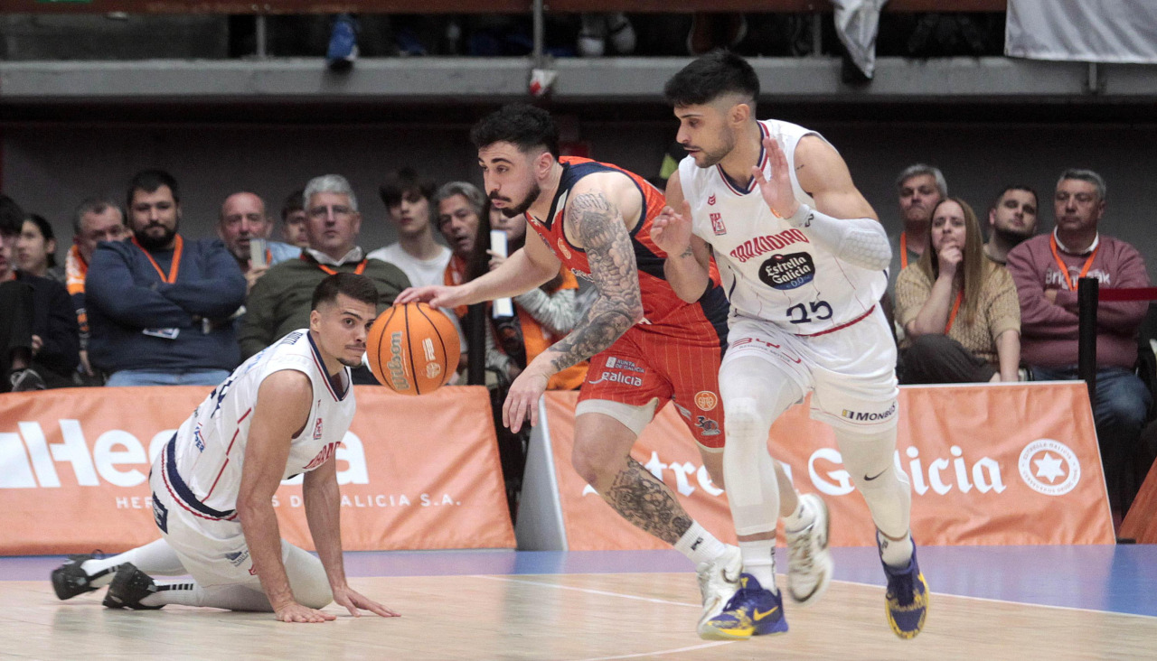 Imagen del Básquet Coruña-Obradoiro en el Coliseum