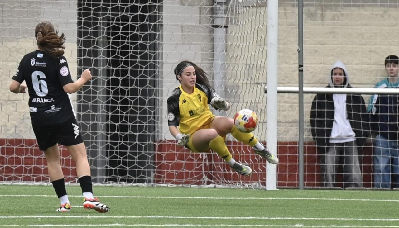 Una de las paradas de Ainhoa en el partido
