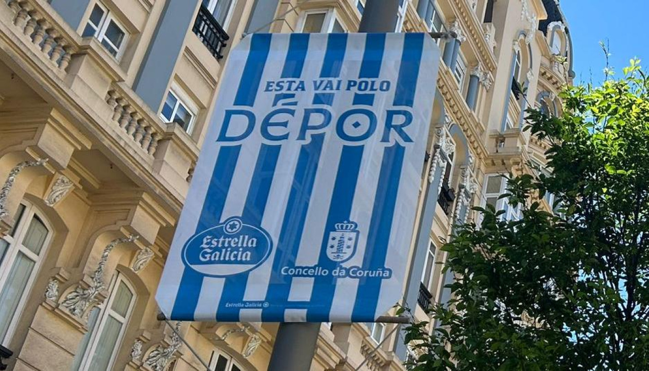 Cartel de Estrella y el Concello en A Coruña