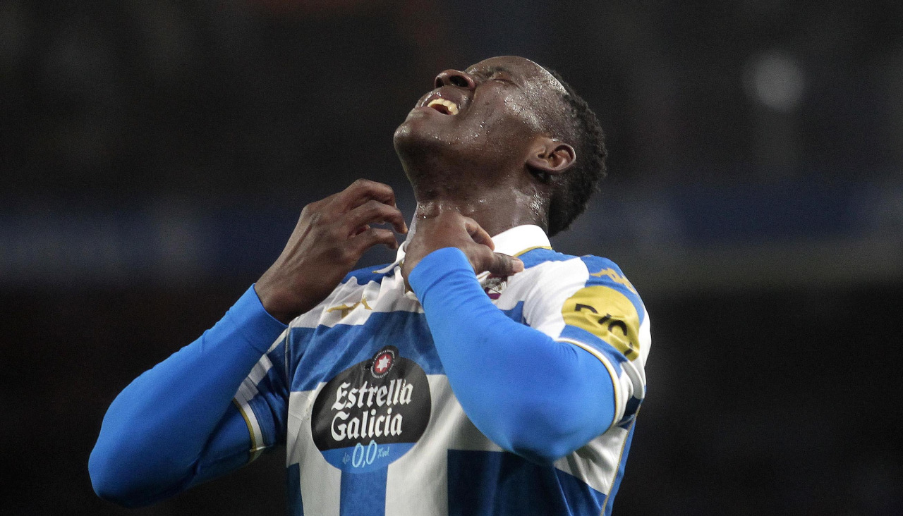 Bil Nsongo se lamenta de una ocasión fallada durante un partido de este temporada en Riazor