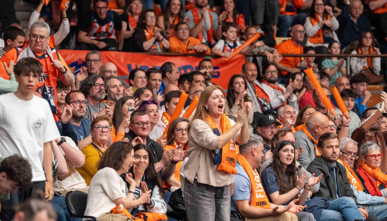 Imagen de la afición del Básquet Coruña en un partido contra el Menorca