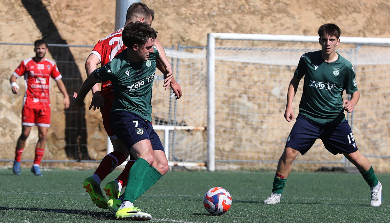 Imagen del San Tirso - Atios, que terminó con resultado de 2-0 para los locales