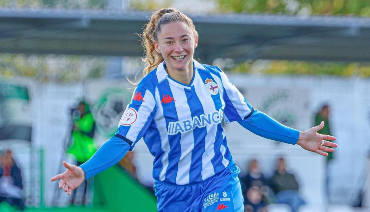 Ainhoa celebra ante el Cacereño su primer gol de la temporada 2023-24
