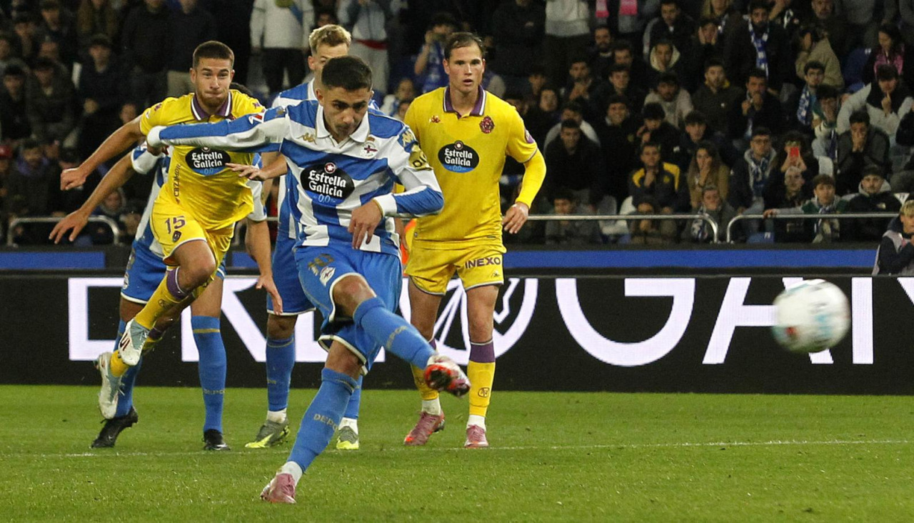 Yeremay marca de penalti ante el Valladolid uno de los 27 goles de exfabrilistas en la presente campaña