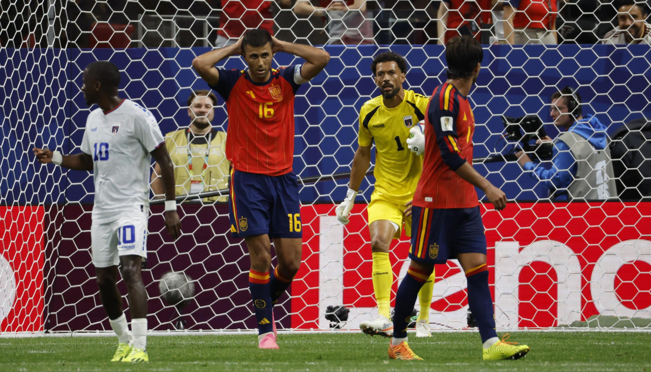El centrocampista de España Rodri Hernández reacciona durante el partido del grupo H del Mundial 2026 entre España y Cabo Verde, este lunes en el Estadio Atlanta