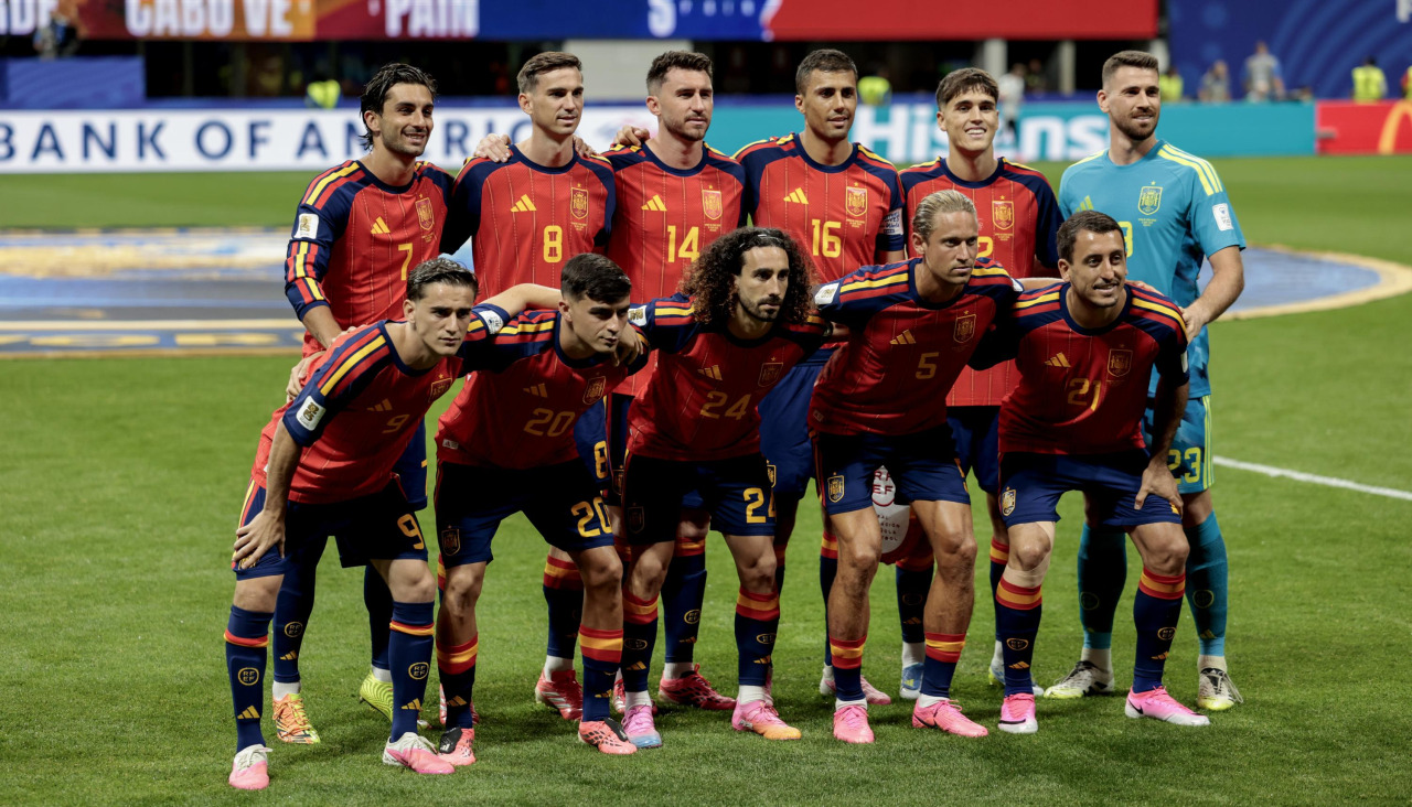 El once inicial de España en el estreno del Mundial
