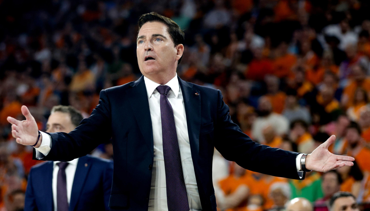 El todavía entrenador del Barça, Xavi Pascual, durante el primer partido de la final de la presente ACB